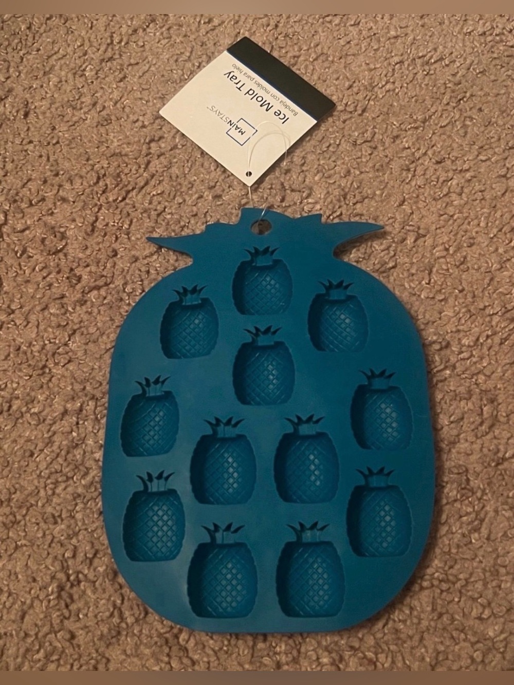 Mainstays Teal Pineapple Silicone Mold
